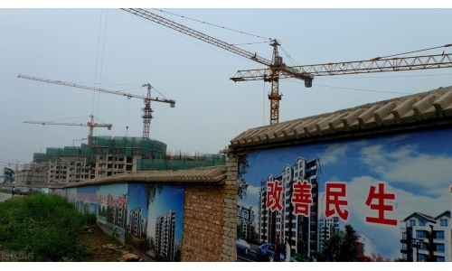 吉林古特生物產(chǎn)業(yè)園是敦化市重點(diǎn)項(xiàng)目，服務(wù)中心認(rèn)真當(dāng)好店小二